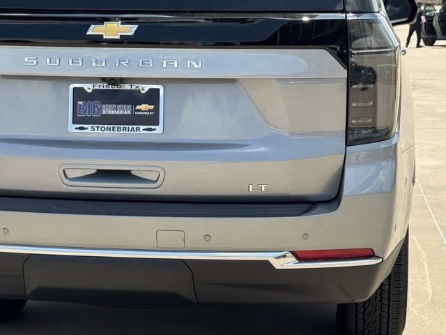 2026 Chevrolet Suburban LT - Photo 7