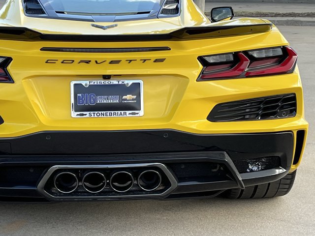 2027 Chevrolet Corvette Z06 2LZ - Photo 6