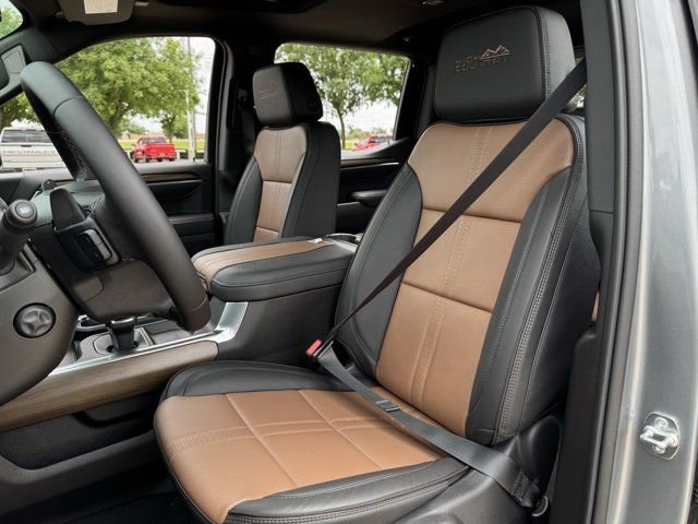 New 2026 Sterling Gray Metallic Chevrolet High Country image 21