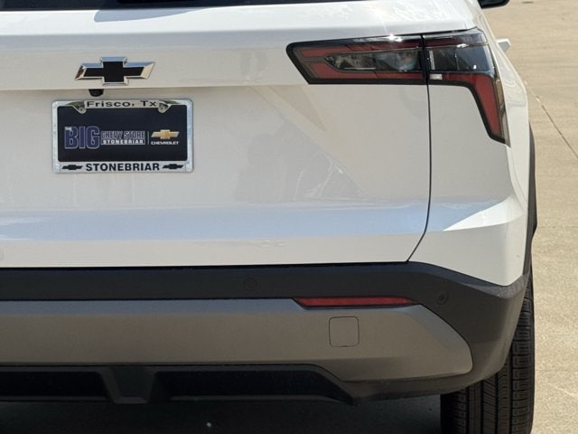 2027 Chevrolet Equinox LT - Photo 7