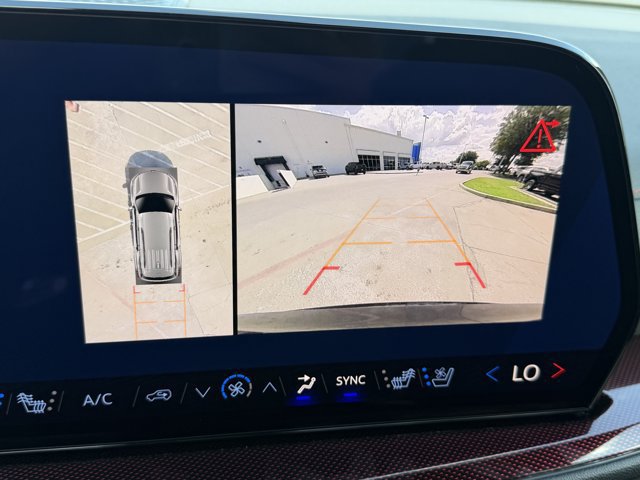 2027 Chevrolet Traverse RS - Photo 15