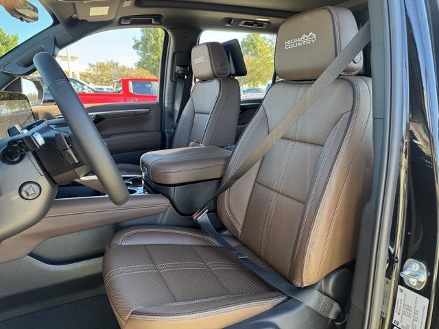 2026 Chevrolet Suburban High Country - Photo 21