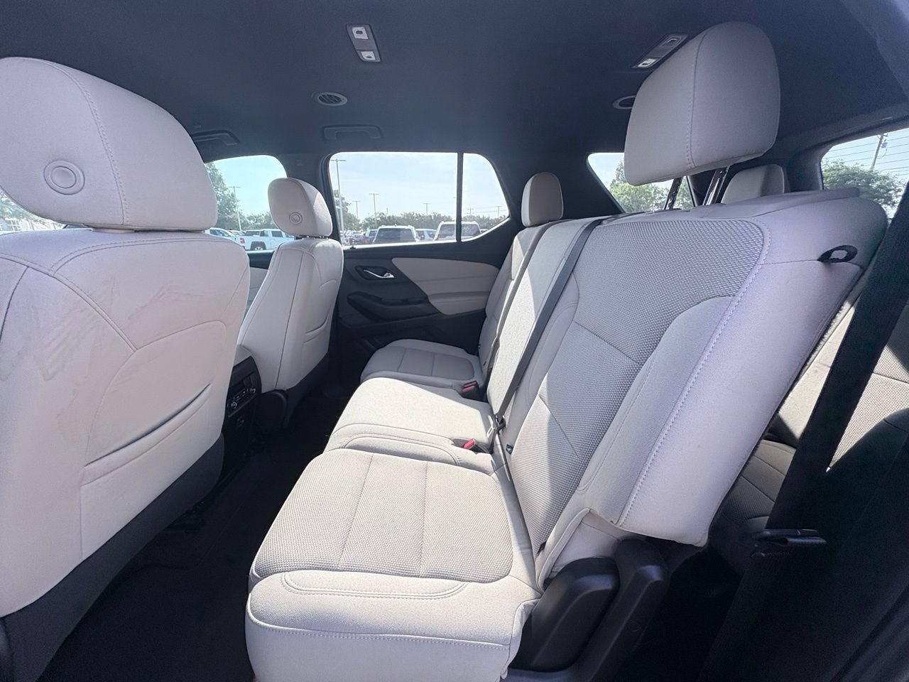 2023 Chevrolet Traverse LS - Photo 7