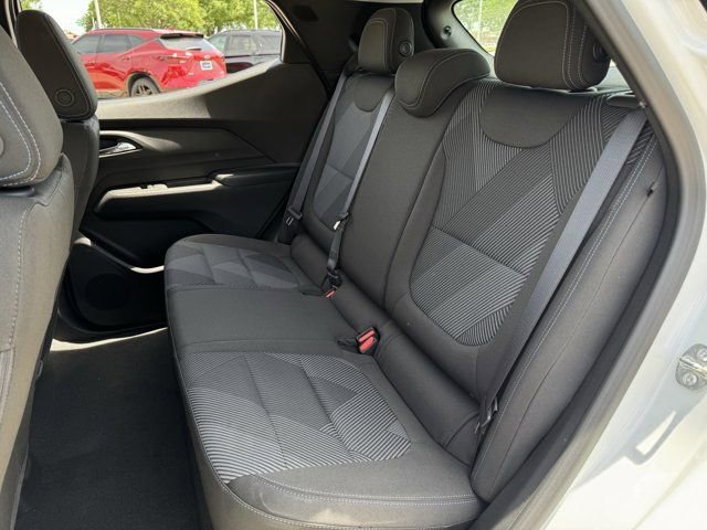 2027 Chevrolet Bolt LT - Photo 22