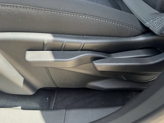 2027 Chevrolet Equinox LT - Photo 21