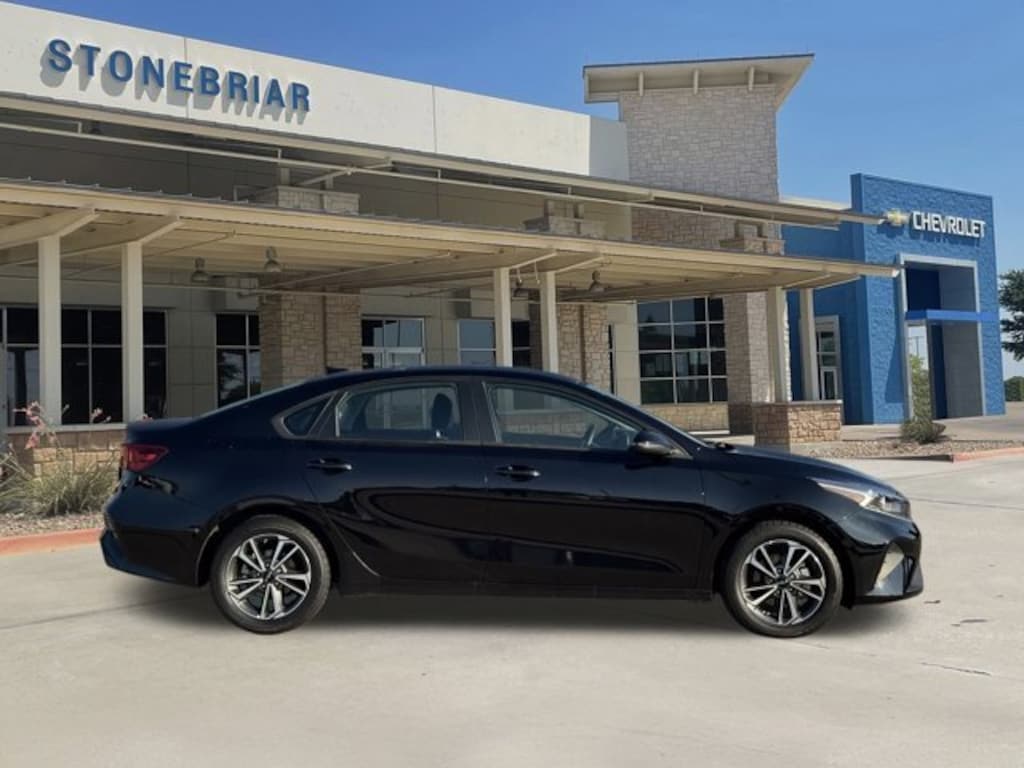 Used 2023 Kia Forte LXS Sedan