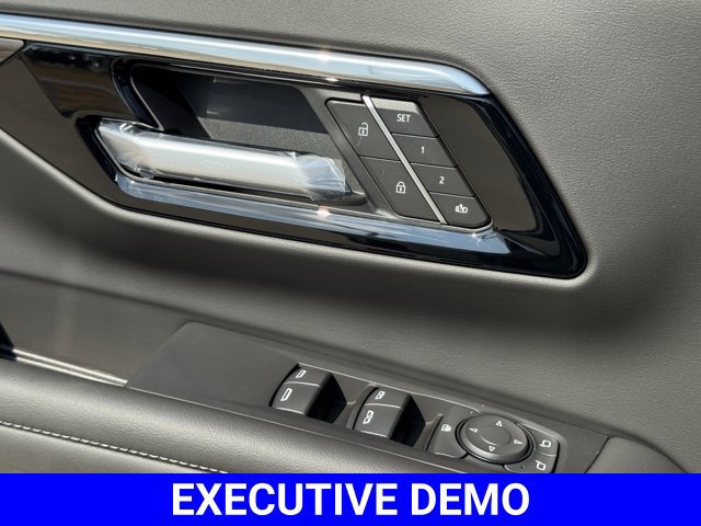 2026 Chevrolet Suburban LT - Photo 18