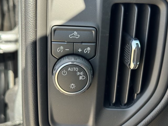 2026 Chevrolet Silverado 1500 Custom - Photo 19