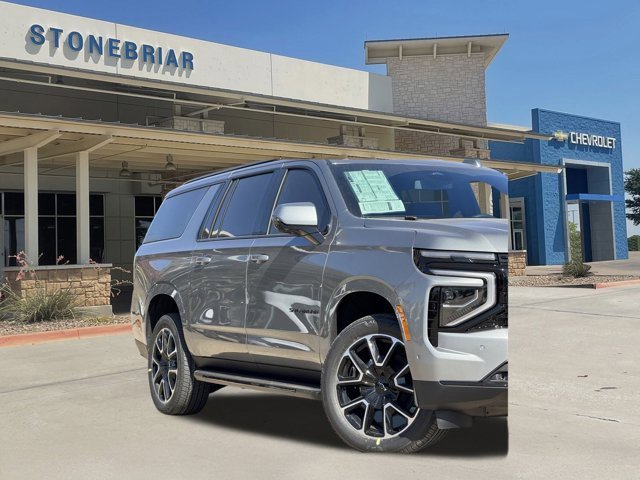 2026 Chevrolet Suburban RST photo 3