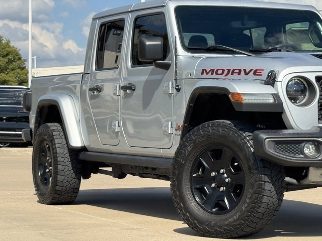 2023 Jeep Gladiator Mojave photo 3