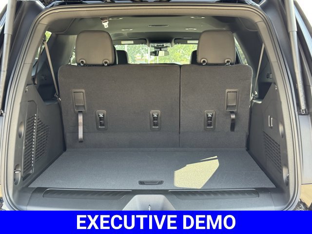 2026 Chevrolet Suburban LT - Photo 24