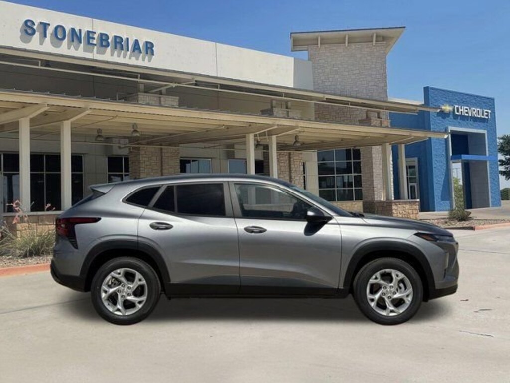New 2026 Chevrolet Trax LS SUV