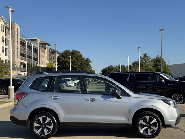 2017 Subaru Forester 2.5i photo 3