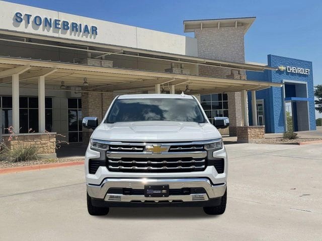 2025 Chevrolet Silverado 1500 LTZ - Photo 9