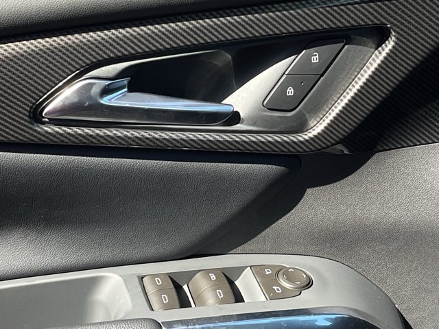 2027 Chevrolet Traverse Z71 - Photo 21