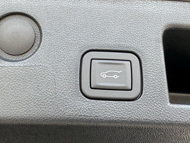 2027 Chevrolet Equinox LT - Photo 27