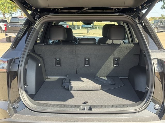 2027 Chevrolet Equinox RS - Photo 26