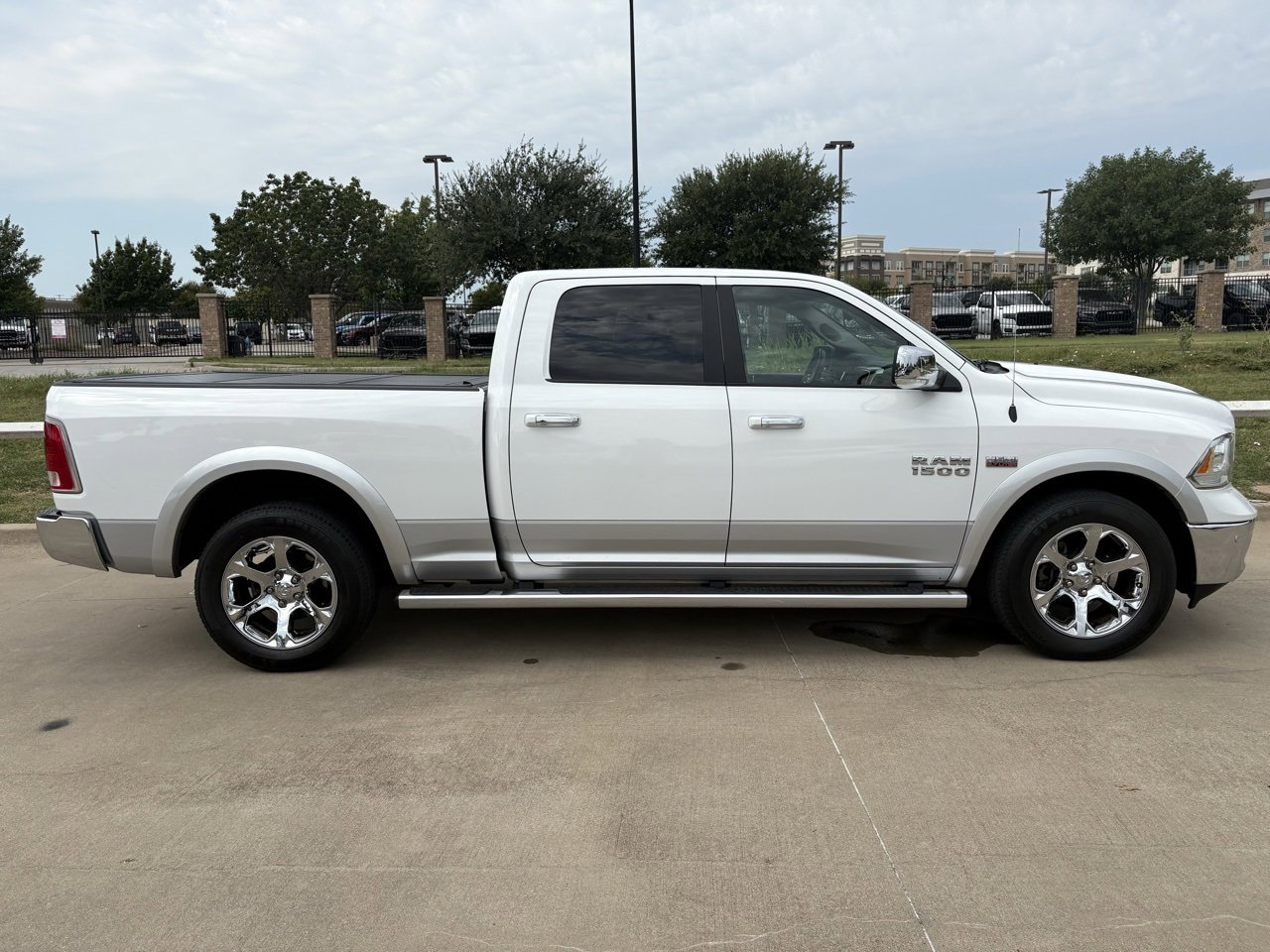 2018 Ram 1500 Laramie photo 3