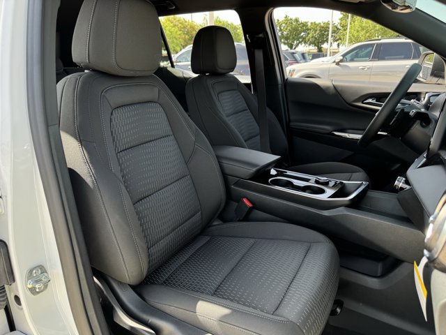 2027 Chevrolet Equinox LT - Photo 25