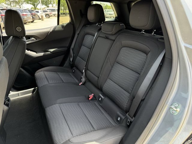 2027 Chevrolet Equinox LT - Photo 22
