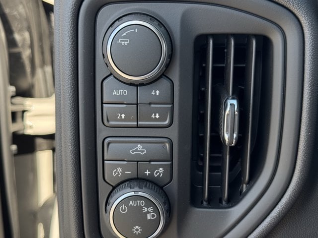 2026 Chevrolet Silverado 1500 Custom Trail Boss - Photo 19