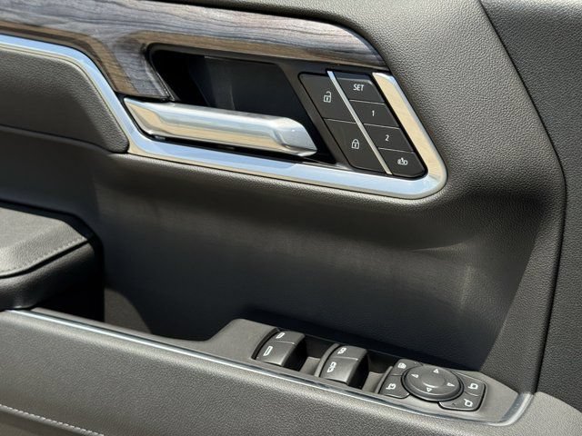 2026 Chevrolet Silverado 1500 LTZ - Photo 20