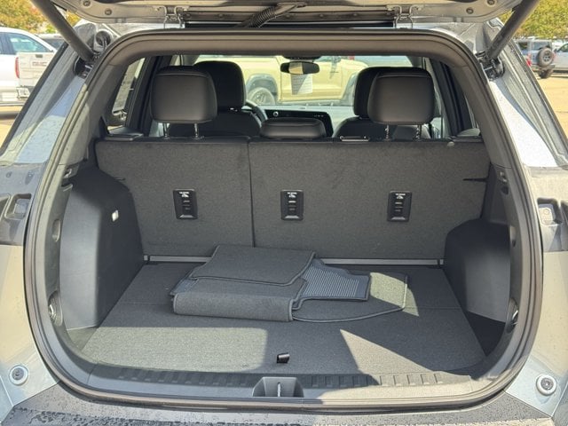 2027 Chevrolet Equinox LT - Photo 25