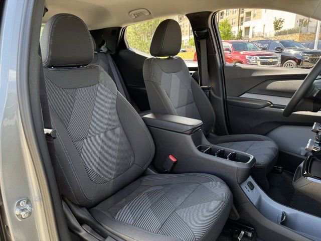 2027 Chevrolet Bolt LT - Photo 22