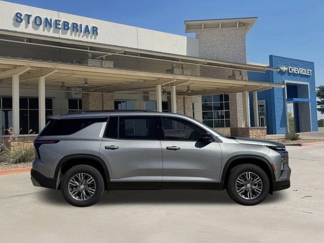 2025 Chevrolet Traverse LT - Photo 4