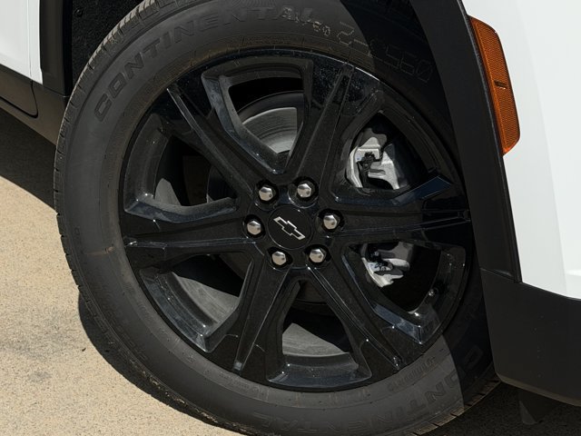 2027 Chevrolet Traverse LT - Photo 10