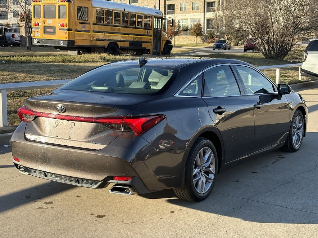 Used 2019 Toyota Avalon XLE Sedan