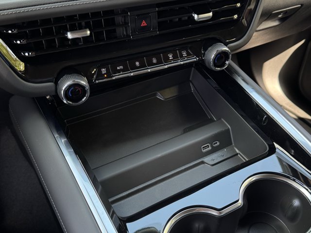 2026 Chevrolet Suburban LS - Photo 15
