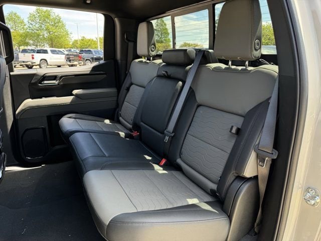 2026 Chevrolet Silverado 1500 ZR2 - Photo 23