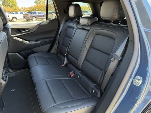 2027 Chevrolet Equinox LT - Photo 24