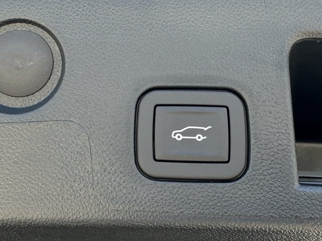 2027 Chevrolet Equinox LT - Photo 27