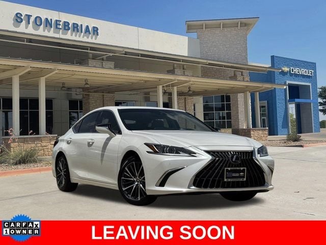 2025 Lexus ES