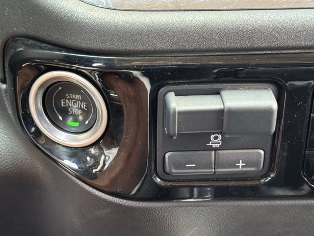 2025 Chevrolet Silverado 1500 LTZ - Photo 19