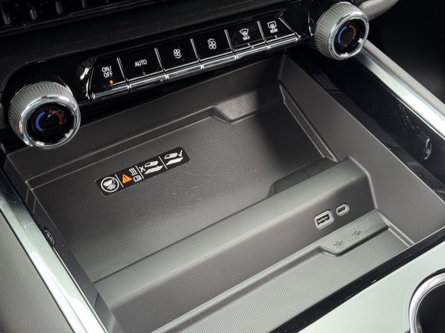 2026 Chevrolet Suburban RST - Photo 15