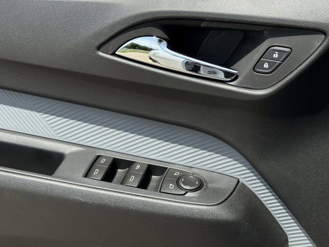 2027 Chevrolet Bolt LT - Photo 19