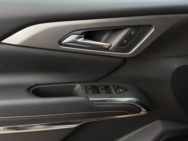 2027 Chevrolet Traverse LT - Photo 22