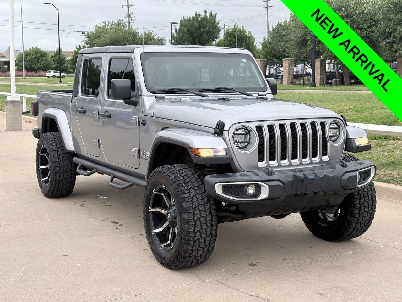 2020 Jeep Gladiator Overland's photo