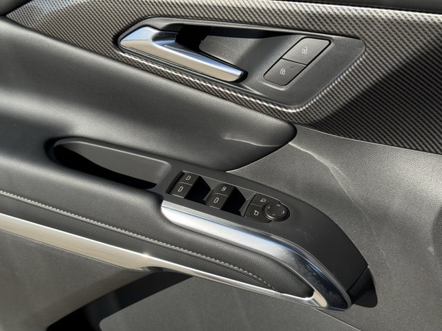 2027 Chevrolet Traverse Z71 - Photo 19