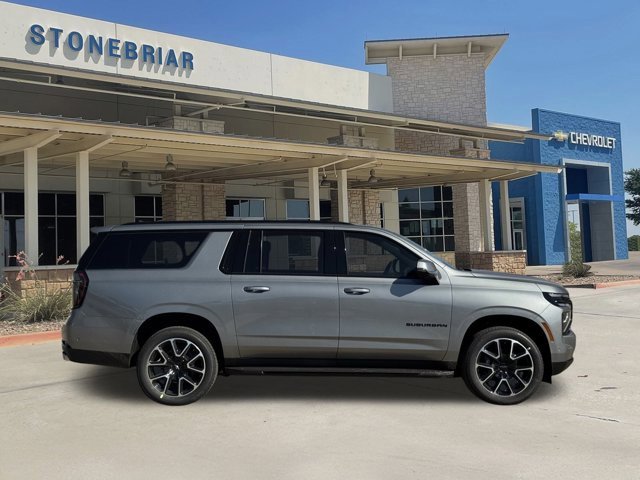 2026 Chevrolet Suburban RST photo 3