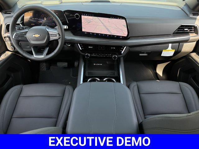 2026 Chevrolet Suburban LT - Photo 9