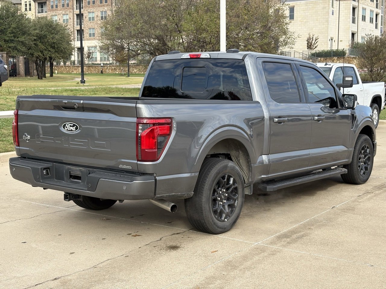 2025 Ford F-150 XLT photo 4