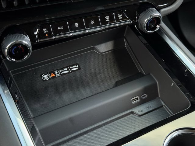 2026 Chevrolet Tahoe Z71 - Photo 15