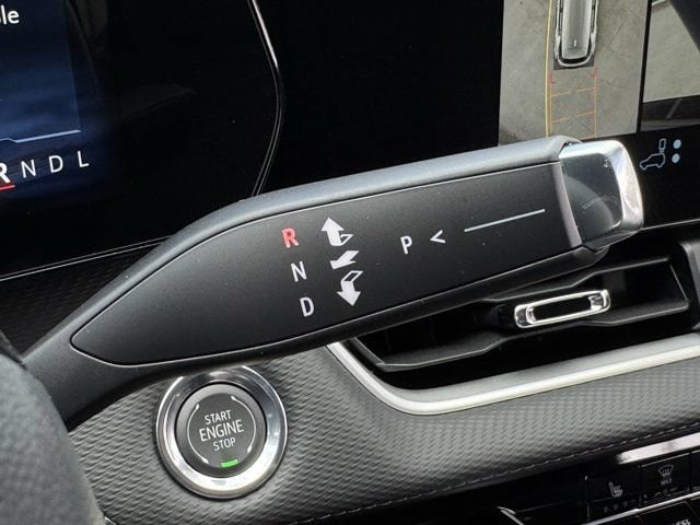 2027 Chevrolet Equinox LT - Photo 19