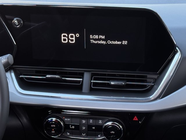 2026 Chevrolet Trax LT - Photo 13