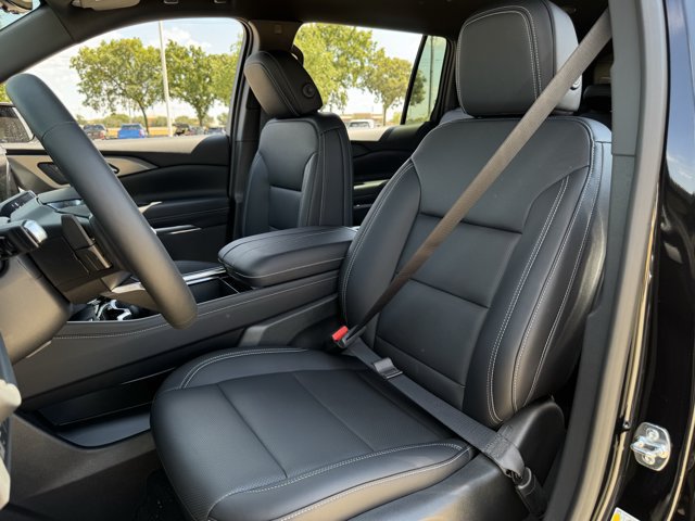 2027 Chevrolet Traverse LT - Photo 20