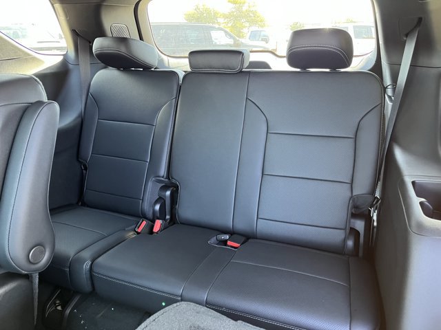 2027 Chevrolet Traverse LT - Photo 25
